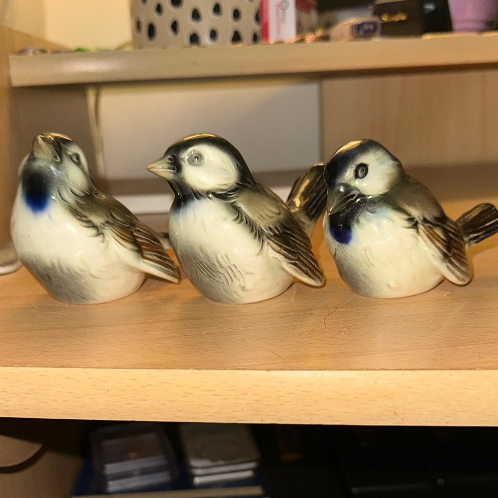 Goebel Vintage Handmade German Ceramic Sparrow Set in order of creation.